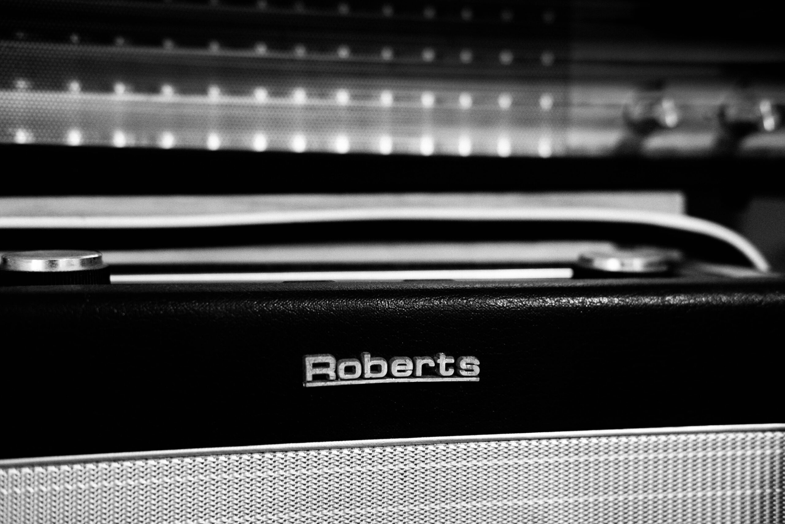 Skapa ett ljudsystem i hemmet med retroinspirerade Roberts Radio